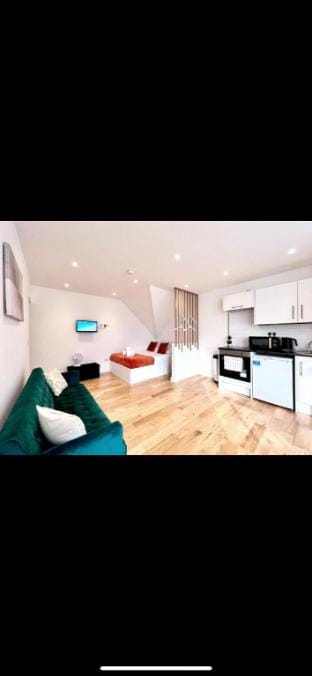302 - The Sea View, The Kove, Bournemouth Beach Apartment in Bournemouth