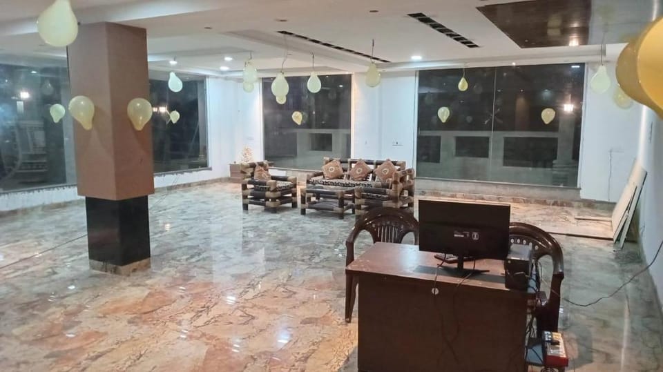 Hotel Srijan Grand Hotel in Varanasi