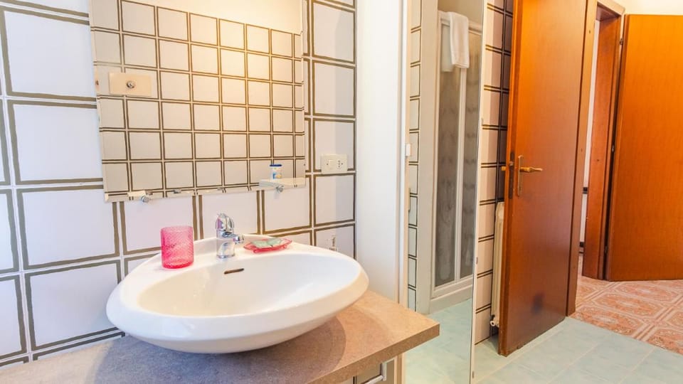 Sirmione Studio Apartment - Italian Homing Apartment in Sirmione