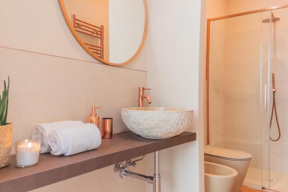 Como Dreams Apartments - Serendipity Suite Apartment in Como
