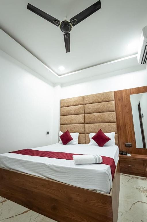 The Satnam Inn Hotel in Varanasi