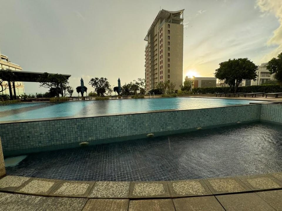 Monarch Seaview Apartment in Colombo