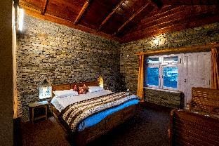 Breezy Affair Binsar View Boutique Room by Roamhome Country House in Uttarakhand