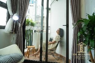 T98 Lakeview Apartment with Balcony Apartment in Hanoi