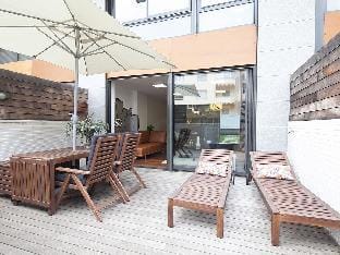 Wonderful duplex with large terrace, garden & pool Apartment in Barcelona