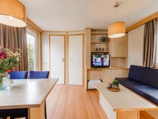 Chalet in Leukermeer by the Waterside Vacation rental in Limburg (province)