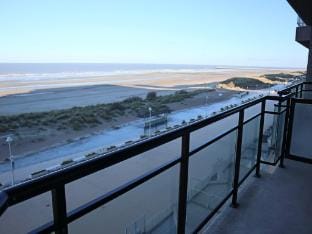 Apartment in Nieuwpoort with Sea Views Apartment in Koksijde