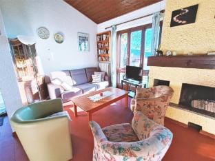 Holiday Home in Italy with Sea and Mountain Views Vacation rental in Canton of Ticino