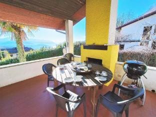 Holiday Home in Italy with Sea and Mountain Views Vacation rental in Canton of Ticino