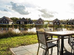 Villa in Someren near Golf Course Villa in Limburg (province)