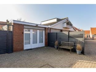 Pet-Friendly Escape by the Sea Apartment in Westkapelle