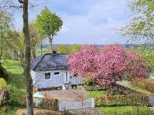 Cherry trees in blossom Vacation rental in Monschau