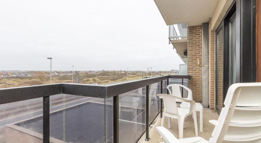 Apartment with spacious living room Hotel in Middelkerke