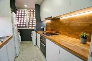 Paralel h2 Apartment in Barcelona