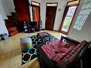Bella Villa Kota Bunga Puncak Villa in West Java