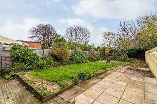 Stylish 4 Bedroom House, Close to City, Long Stays Villa in Nottingham