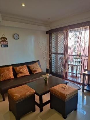 Cozy and Quiet Layover near Cebu Airport Apartment in Lapu-Lapu City
