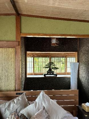 n繁華街まで徒歩10分の好立地！観光や食事を楽しむことができます。よもぎ蒸しを2台設置してあります Vacation rental in Japan