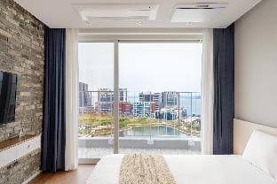 Urbanstay Siheung Geobukseom Apartment in Gyeonggi-do
