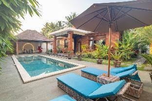 Dani Villa- 2BR Private Pool Indoor Living Area Villa in Bali
