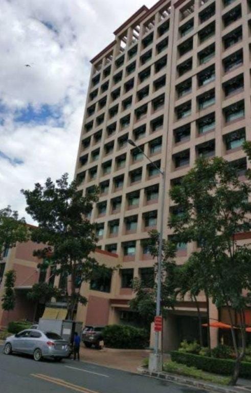 Studio Two 724, Northgate Cyberzone, Alabang Apartment in Muntinlupa