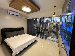 Cozy Clark Pad Vacation rental in Angeles