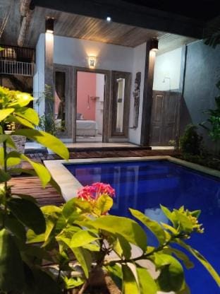 jojoby villa 3 Bedroom cozy villa seminyak Villa in Kuta
