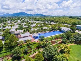Rayong Beach House 2 bedrooms Vacation rental in Chon Buri Changwat