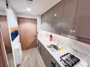 Comfortable Fully Furnished Studio Vacation rental in Dubai