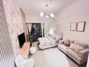 Comfortable Fully Furnished Studio Vacation rental in Dubai