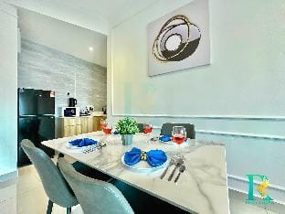 Golden Suite. KSL2 @ 2BDR 4 Pax near IKEA & Aeon Apartment in Johor Bahru