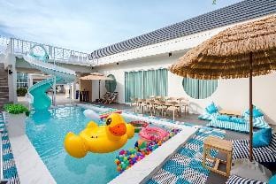 Cloud9 Pool Villa Cha-Am Villa in Thailand