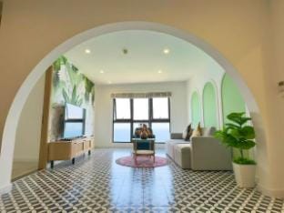 GOLD COAST 5 Bedrooms Ocean View ( 3Brs + 2Brs ) Apartment in Nha Trang