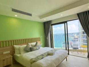 GOLD COAST 5 Bedrooms Ocean View ( 3Brs + 2Brs ) Apartment in Nha Trang