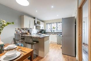 Prime location 3 bed House Vacation rental in Newport