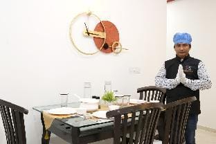 Luxury 3 BHK HomeSuite Andheri Apartment in Mumbai