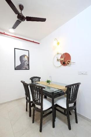 Luxury 3 BHK HomeSuite Andheri Apartment in Mumbai