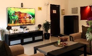 SmartStay Luxury Duplex 4Bedroom Flat Central BLR Apartment in Bengaluru