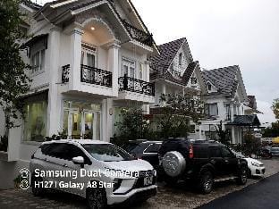 Villa Hương Thảo Đà Lạt Villa in Dalat