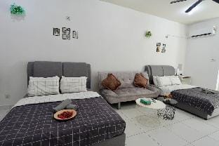 Near AustinHeight- Studio AkademikSuite6Pax Apartment in Johor Bahru