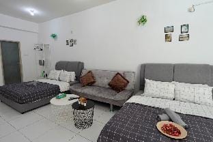 Near AustinHeight- Studio AkademikSuite6Pax Apartment in Johor Bahru