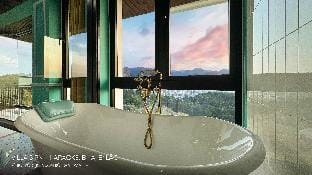 Rooster Villa BT12-41 /Pano view/ 5Br, FLC Ha Long Villa in Laos