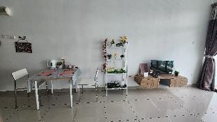 Lovely Cozy Balcony Studio Palazio Austin  2p Apartment in Johor Bahru