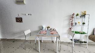 Lovely Cozy Balcony Studio Palazio Austin  2p Apartment in Johor Bahru