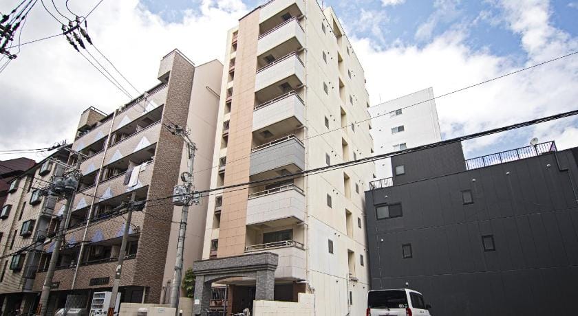Namba Apartments Apartment in Osaka