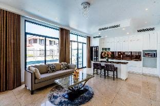 Rooster Villa BT6-25 city view/5Br, FLC Hạ Long Villa in Laos