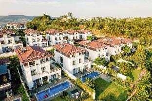 Rooster Villa BT618 huge yard/5Br, FLC Hạ Long Villa in Laos