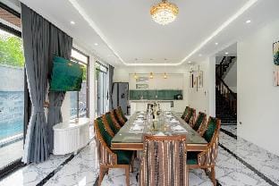 Rooster villa BT2-19 Private 5Br, FLC Ha Long  Villa in Laos