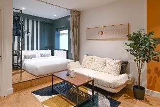 Funky Studio Apartment Close to Angel Station and Regent Canal Apartment in London Borough of Islington