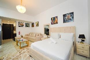 Brown Stone - Dragon Mart International City Vacation rental in Dubai